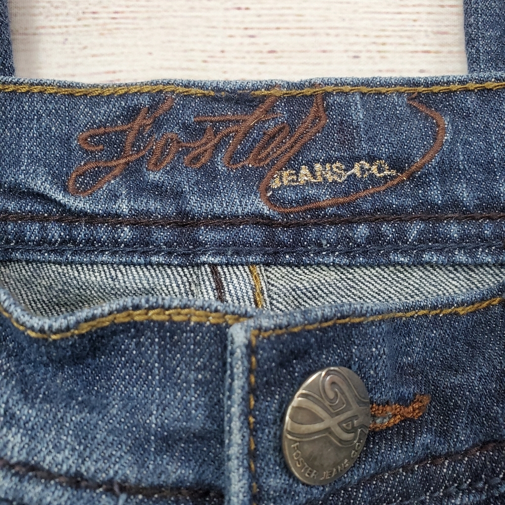 Foster Jeans Co. Wide/bootcut dark wash jeans 4 - Picture 6 of 7